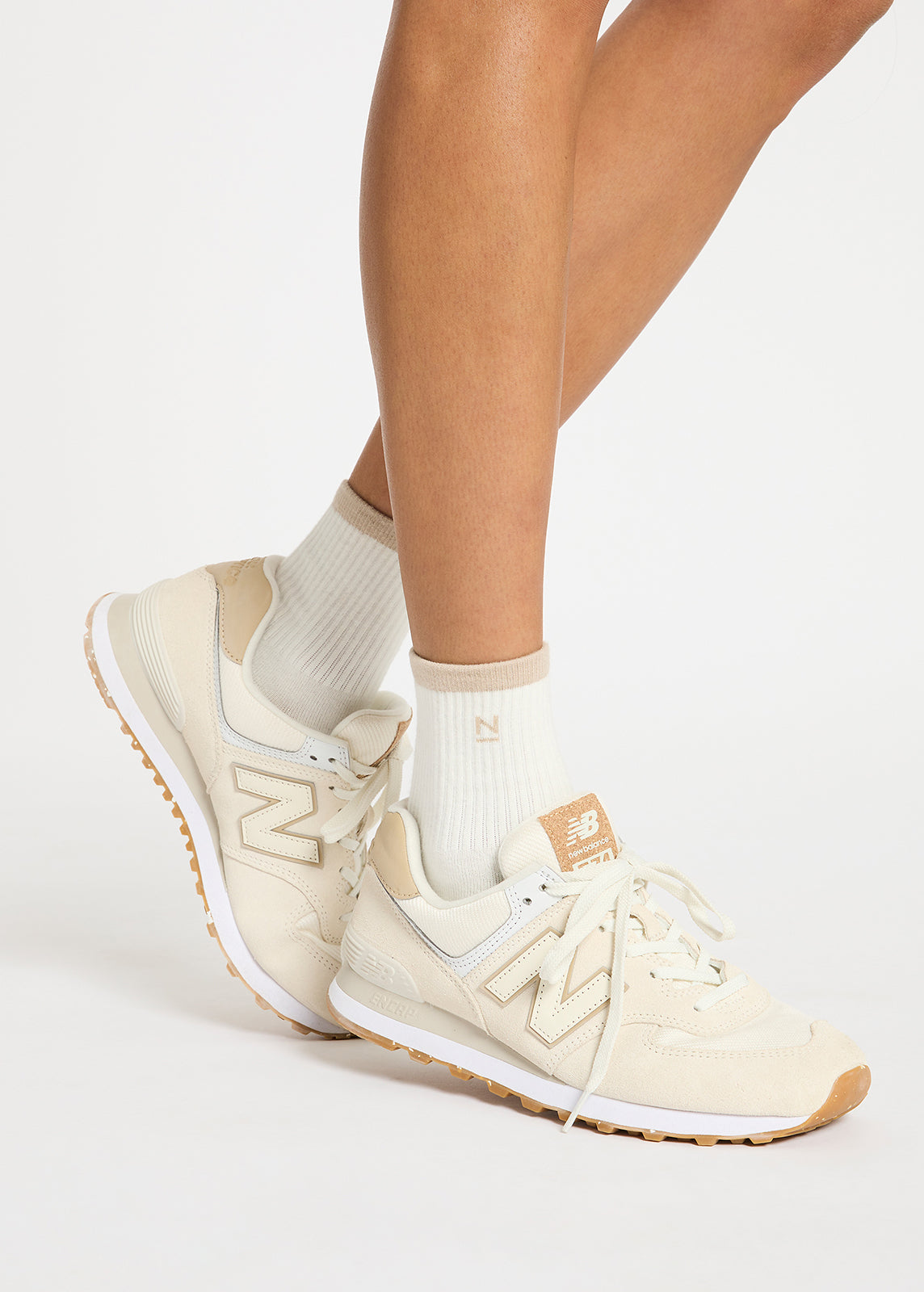 Essential N Quarter Socks