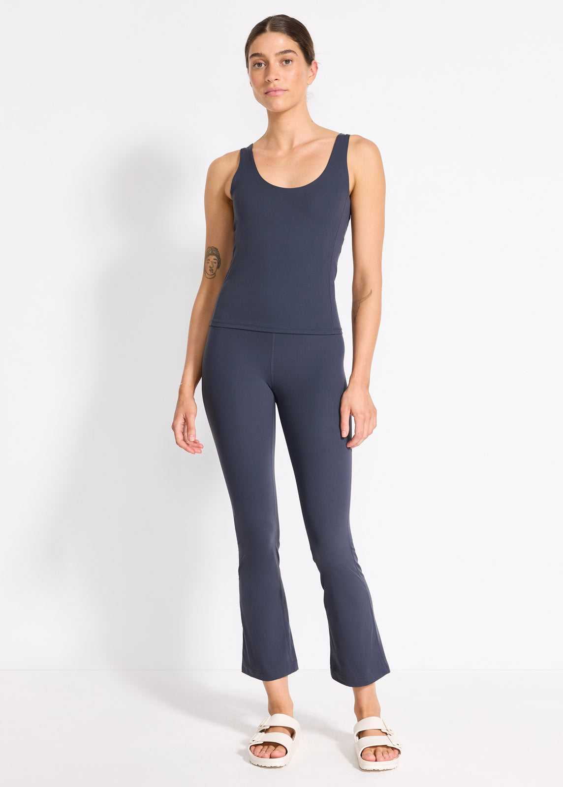 In Motion 2-1 Scoop Tank