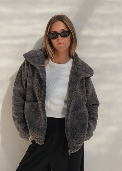 On Tour Jacket in Steel Grey | Jackets & Outerwear