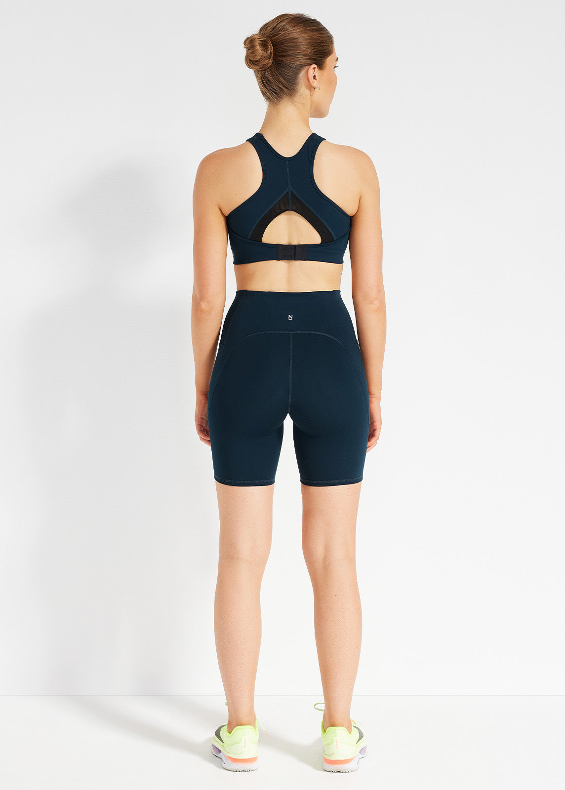 In Tempo Short 18cm II